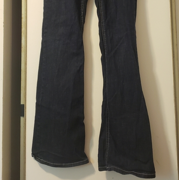 Jeans - Picture 2 of 4